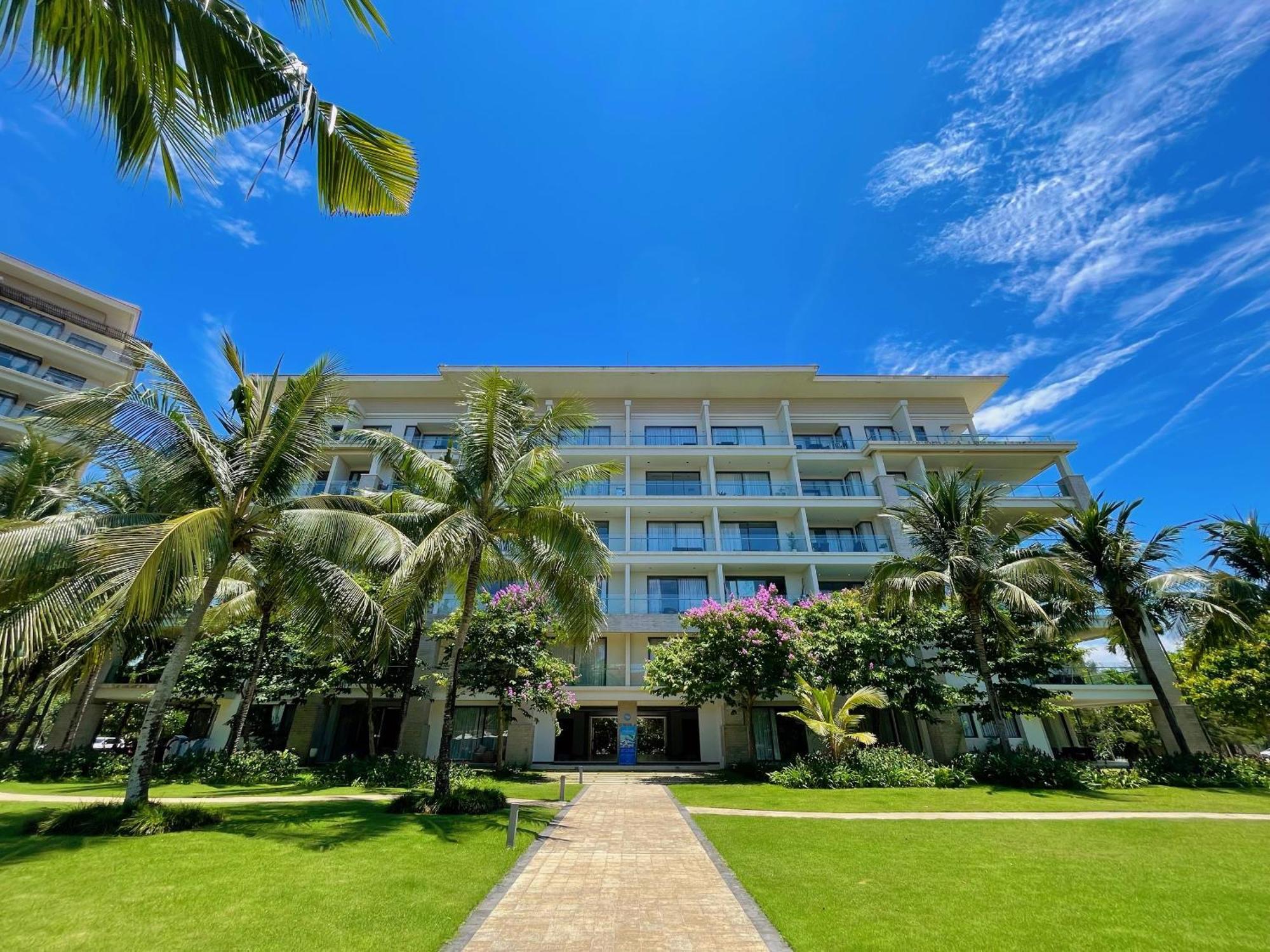 The Ocean Apartment